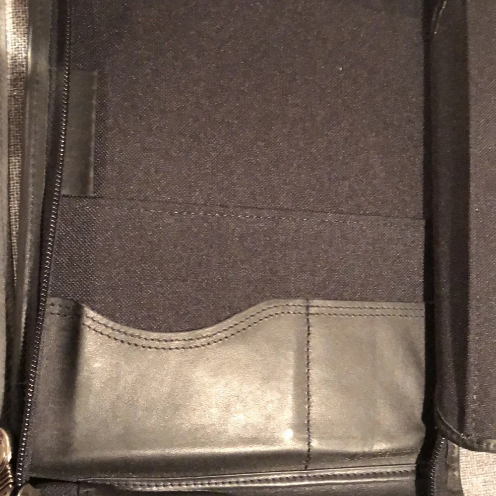 Sun Microsystems genuine leather professional zip portfolio